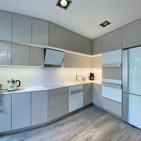 Garbarska Lux With Air Condition